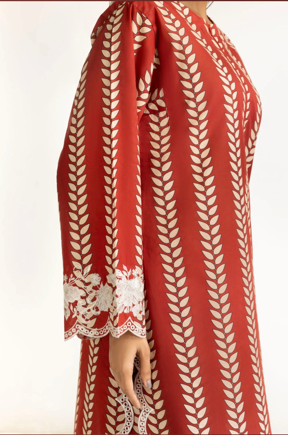 Gul Ahmed Original Pakistani Cambric Printed Co-Ord Set With Embroidered