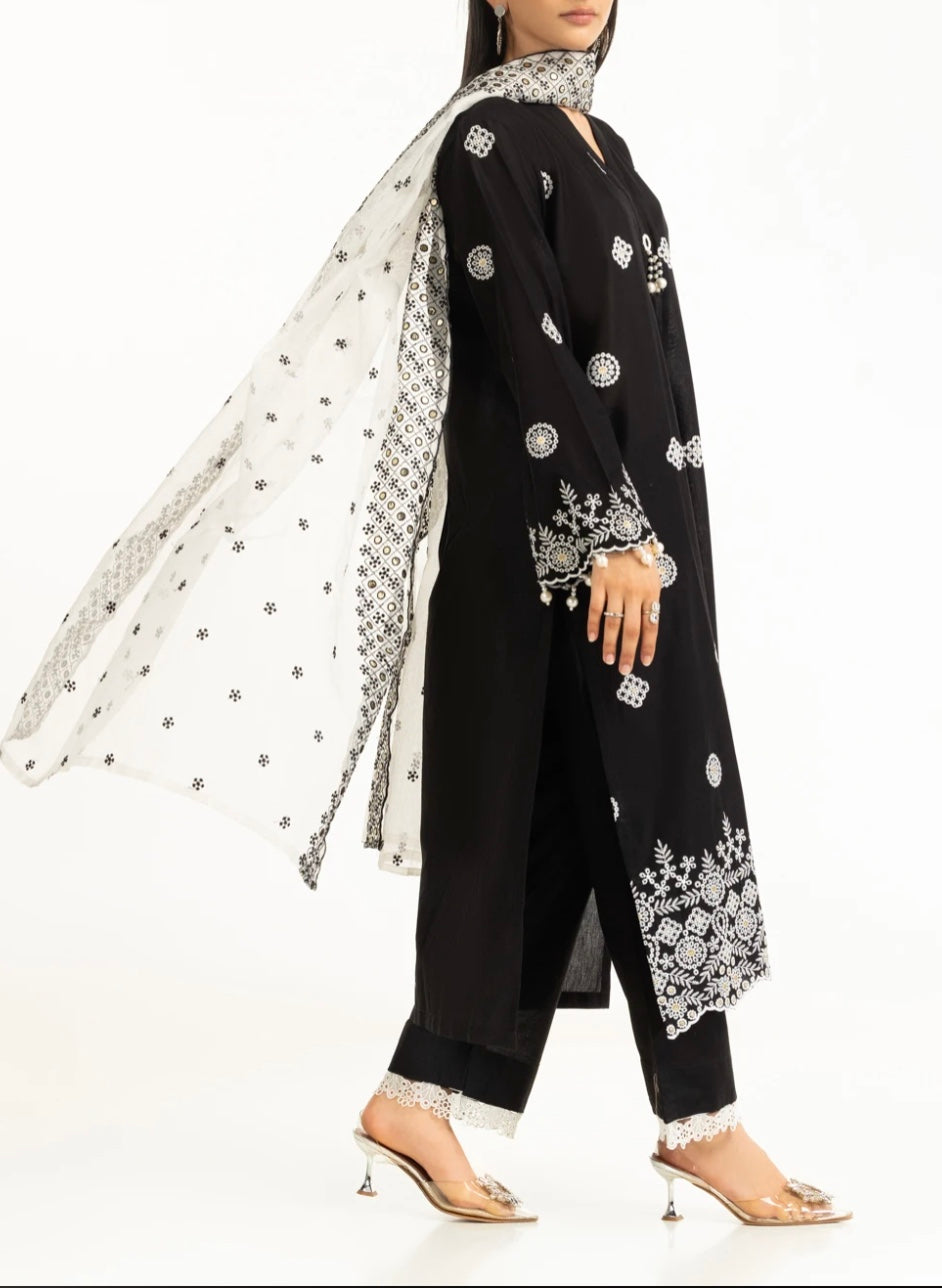 Gul Ahmed Original Pakistani 3 PC Lawn Schiffli Embroidered Suit