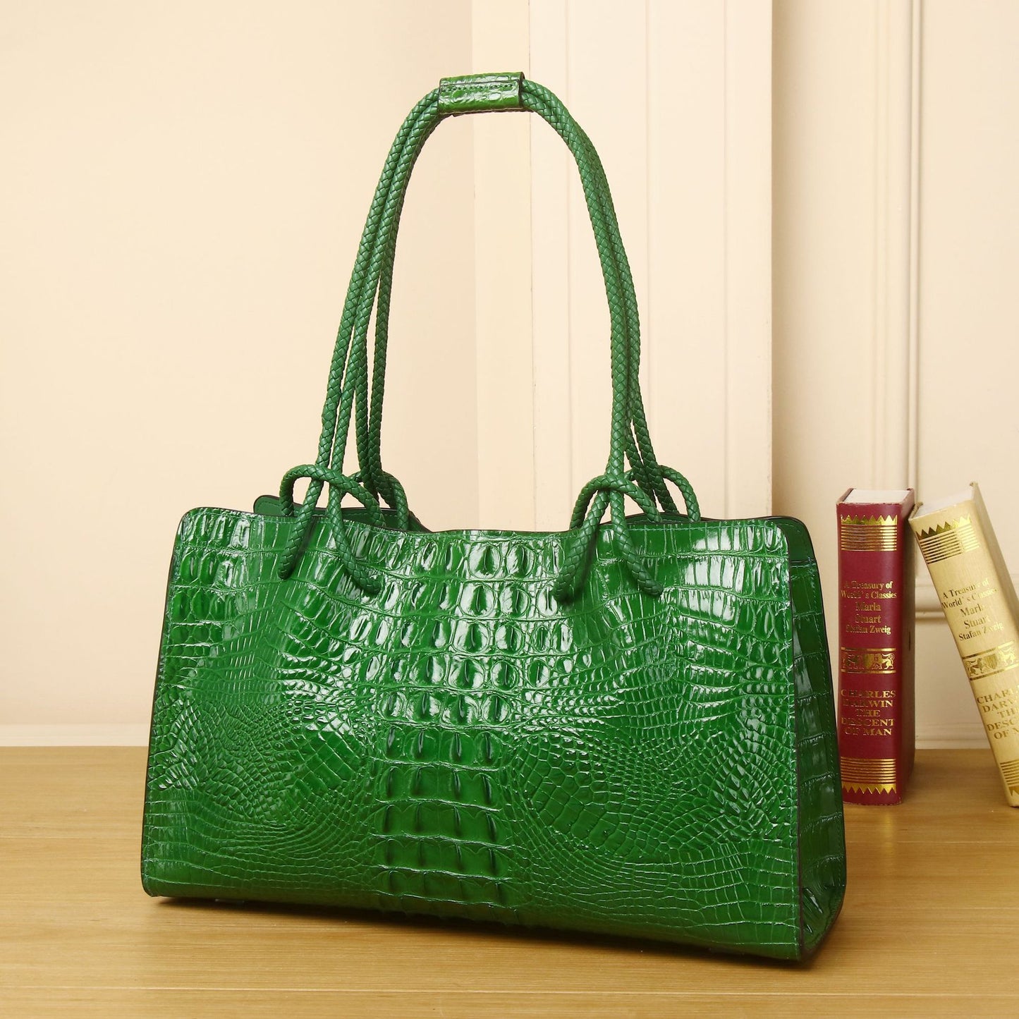 Fashion Personalised Women's Portable Large Capacity Bag in fine quality