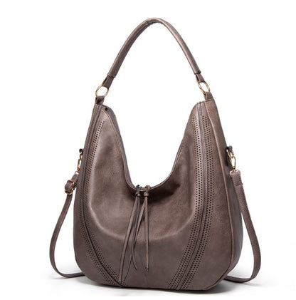 New Trend Retro Large  Capacity Tote Shoulder Bag Tassel Hollow One-shoulder Casual Bag Women's Big Bag Casual Bag
